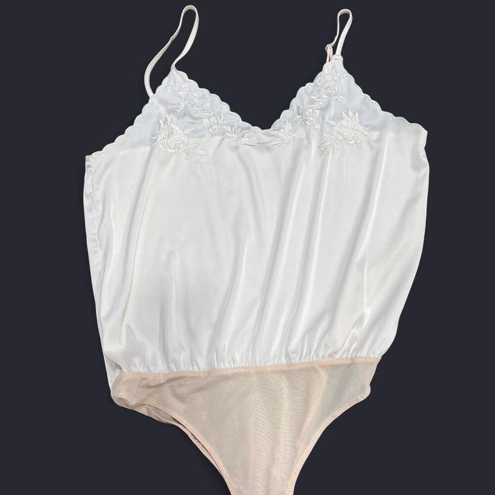 White Lace Bodysuit | Entro | Size Large